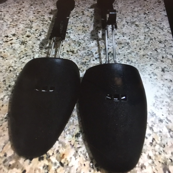 Accessories - SHOE TREES (adjustable)